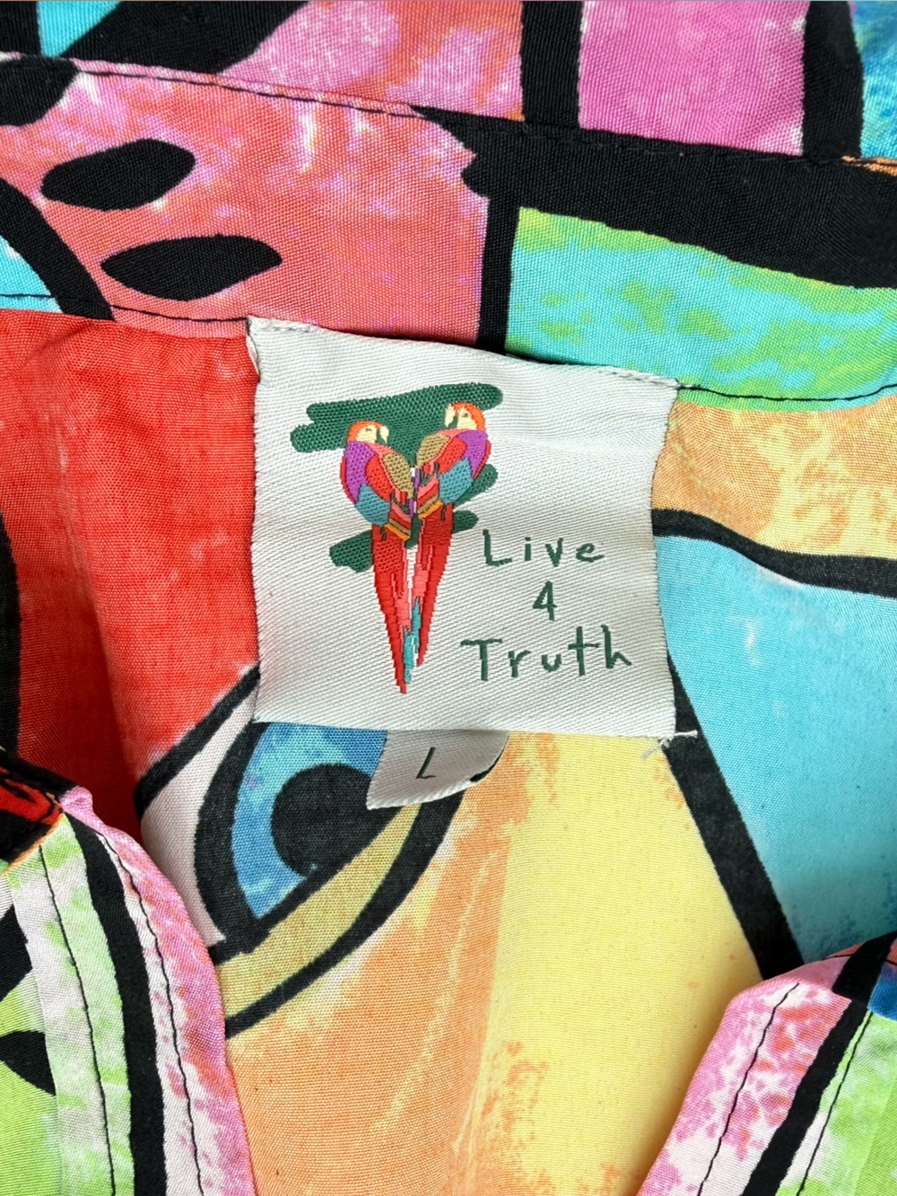 Live 4 Truth Abstract Colorful Crop Top Long Sleeve Size Large - Picture 3 of 6